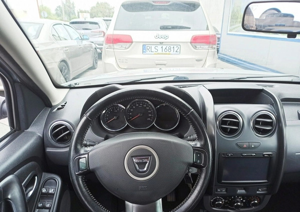Dacia Duster cena 37900 przebieg: 135000, rok produkcji 2015 z Rzeszów małe 191